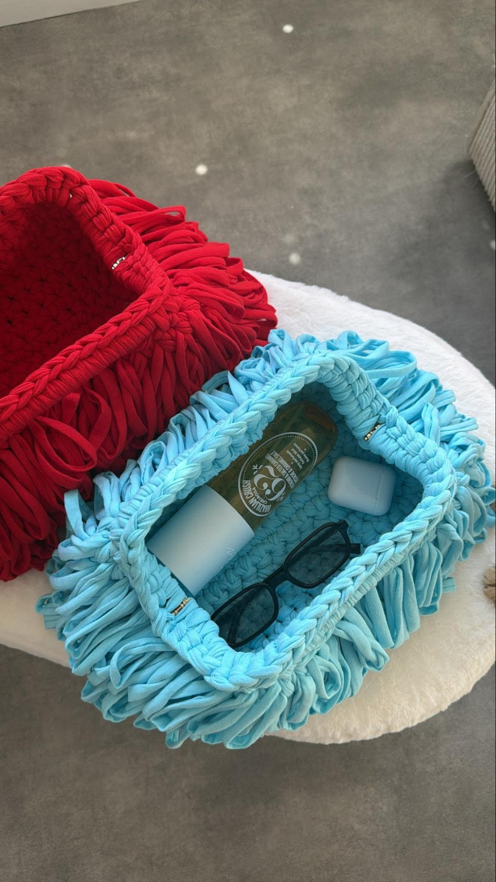 Nova Fluffy – sac en crochet à franges volumineuses